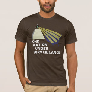 Una nación debajo de la camisa de la vigilancia