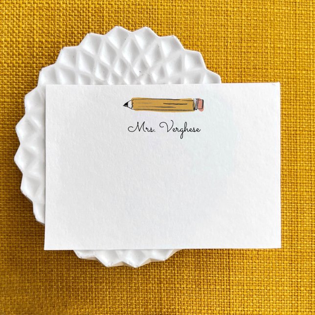 Una Nota De Las Cartas De Notas De Lápiz De Maestr (Personalized name notecard with No. 2 pencil illustration.)