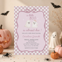 Una pequeña boo está casi lista Invitación para ba
