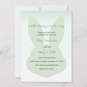 Una pequeña invitación de conejito en camino
