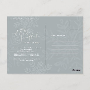 Una pequeña invitación para una ducha con copos de