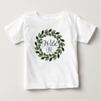 Una primera camisa salvaje del cumpleaños