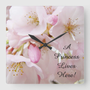 Una Princesa Vive Aquí regalos Relojes de Pared Ro