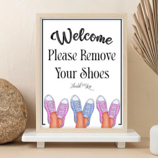 Una señal de quitarse los zapatos por favor