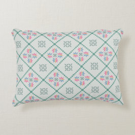 Una simple almohada de acento con patrón geométric