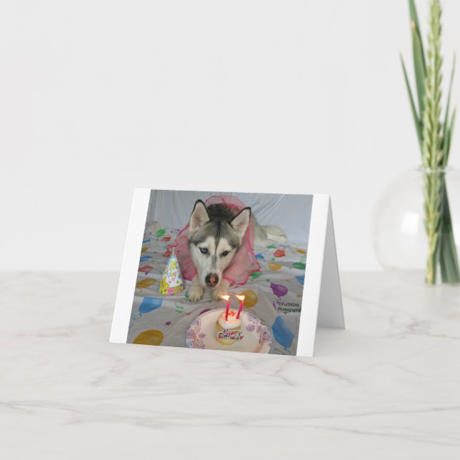 Una tarjeta de cumpleaños con un perro adorable (Anverso)