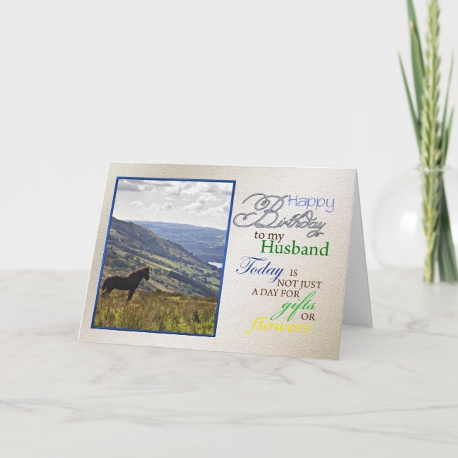 Una tarjeta de cumpleaños de caballo para el marid (Anverso)