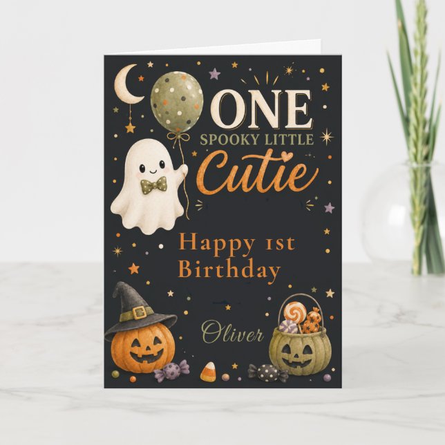 Una tarjeta de cumpleaños de un pequeño adorable y (Anverso)