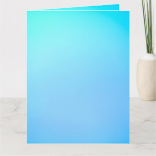 Una tarjeta de gradiente azul vacía que se muestra