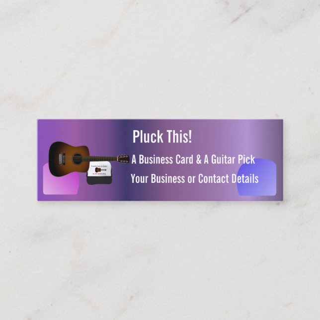 Una tarjeta de visita y una púa de guitarra de los (Anverso)