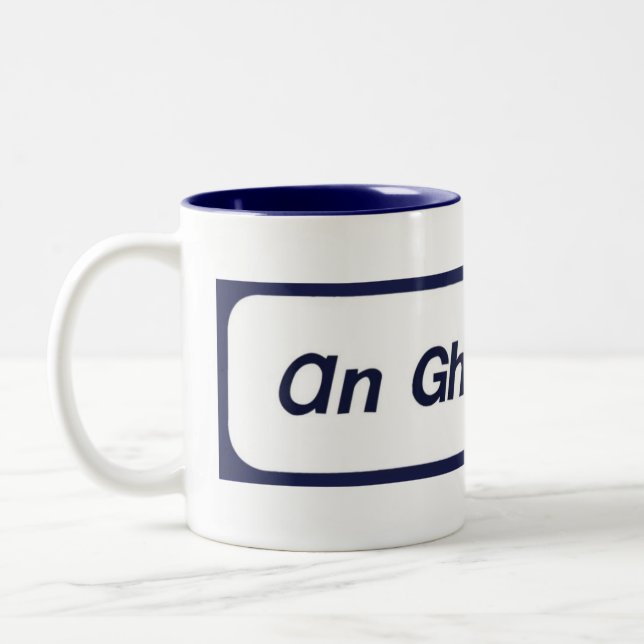 Una taza de Ghaeltacht (Izquierda)