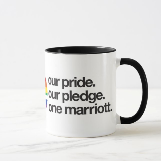 UNA taza de Marriott (Derecha)