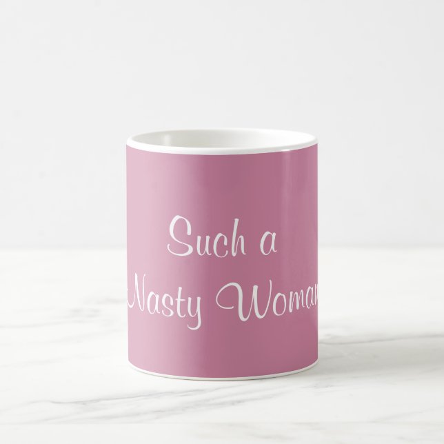 Una taza tan desagradable de la mujer (Centro)