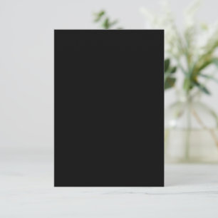 Una tela de textura gris oscuro lisa llena el marc