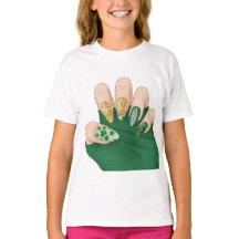 uñas camiseta mano