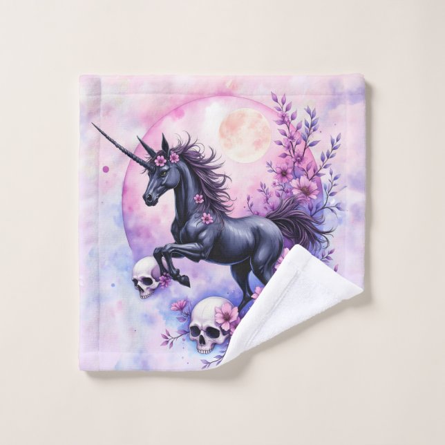 Unicornio a la luz de la luna entre rosas olvidada (Toallita)