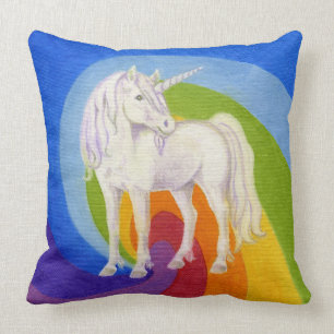 Unicornio con la almohada del cuadrado del arco