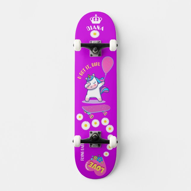 Unicornio en patineta con subtítulos personalizado (Anverso)