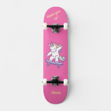 Unicornio en skateboard para niños