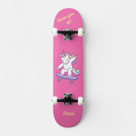 Unicornio en skateboard para niños