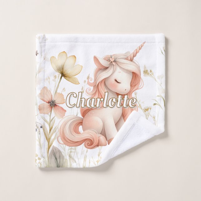 Unicornio silvestre de pastel caprichoso (Toallita)