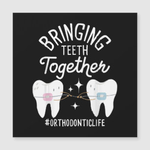 Uniendo Dientes - Ortodoncista