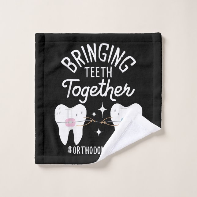 Unir los dientes - Ortodoncista (Toallita)