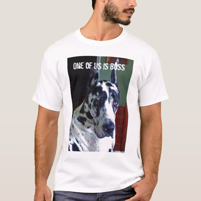 Uno de nosotros es camisa de Boss great dane (Anverso)