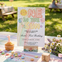 uno en la invitación de cumpleaños del Sol Primero