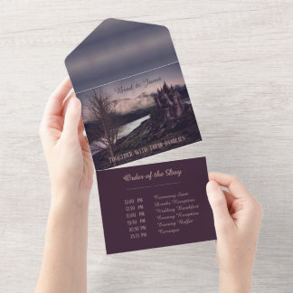 Uno Romántico oscuro todo en una invitación de matrimo