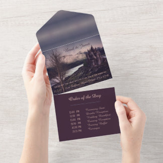 Uno Romántico oscuro todo en una invitación de matrimo