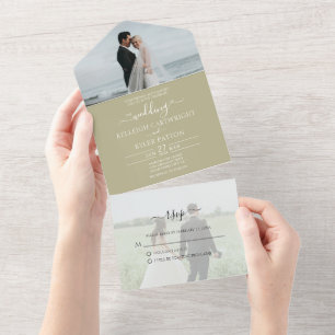 Uno RSVP Sage Green todo en una invitación de matrimon