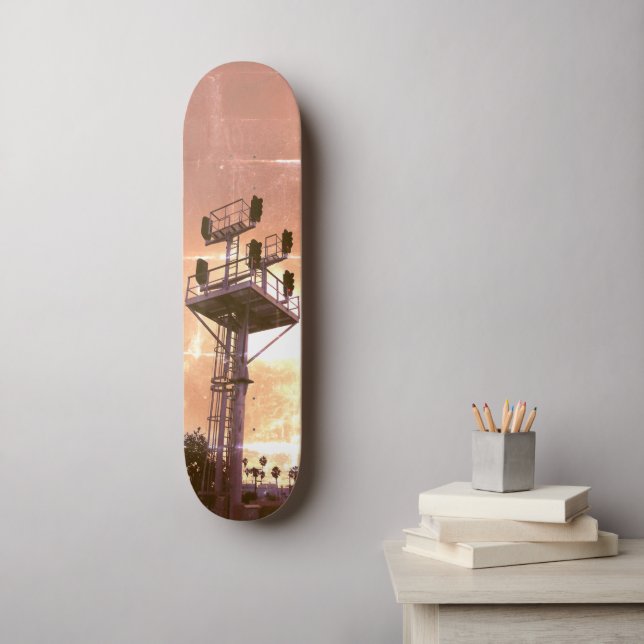 Urban Rustic Cityscape Riding Rails Two Skateboard (Arte de la pared)