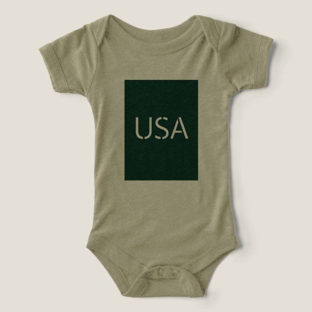 "USA Typography in Green - Stylish & Bold Text Des (Diseño delantero )