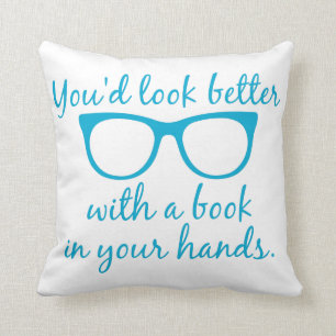 Usted parecería mejor con un libro en su almohada