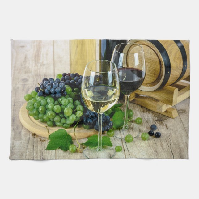 Uvas de lentes de vino y toallas de cocina de barr (Horizontal)