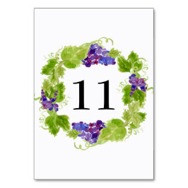 Uvas en la tarjeta de número de tabla de vid