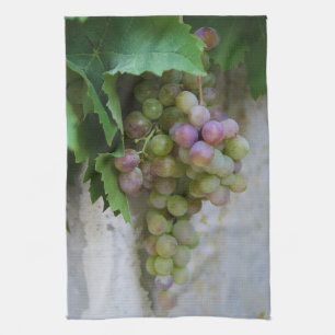 Uvas toscanas toalla de cocina de viñedos
