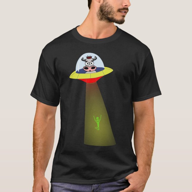 Vaca del UFO contra la camisa extranjera (Anverso)