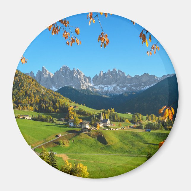 Val di Funes con hojas de otoño alrededor del imán (Frente)