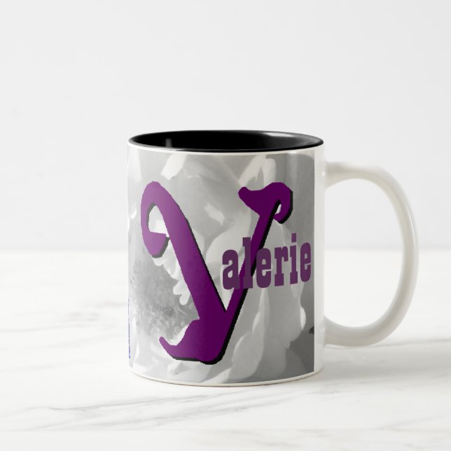 Valerie personalizó la taza conocida (Derecha)