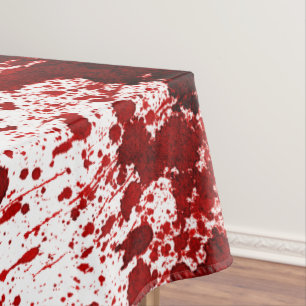 Vampiro gótico con mantel de sangre