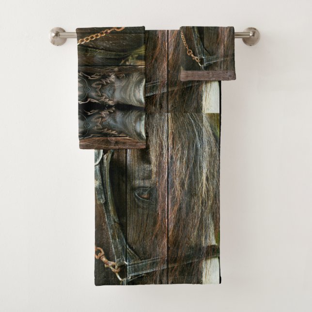 Vaquero de Caballo bota a la Junta Rusa del Barrio (In situ)