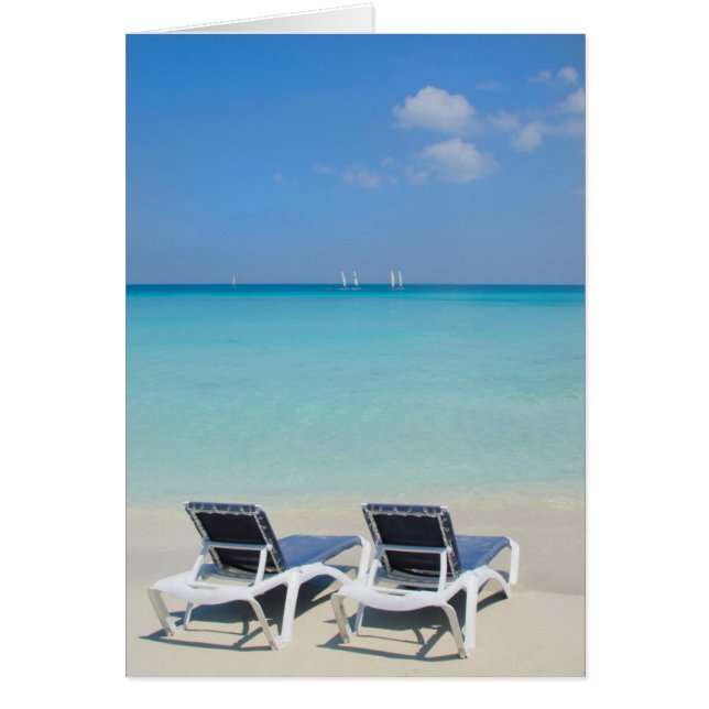 Varadero, Cuba. Sillas De Arena Y Playa (Frente)