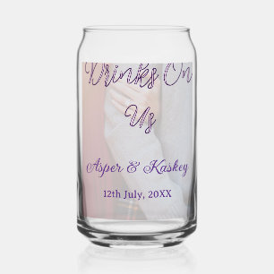 Vaso Con Forma De Lata Bebidas a nuestro cargo barra libre foto de mascot