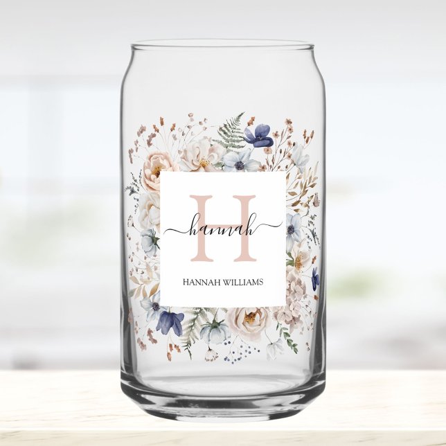 Vaso Con Forma De Lata Elegant Monogram Pretty Beige Blue Flowers Floral (In situ)