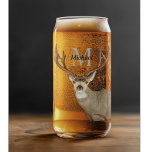 Vaso Con Forma De Lata Groom de anteros monogramas de caza personalizada<br><div class="desc">Eleva tu retiro de caza y brindas hasta la emoción de la persecución con nuestro Monograma de Caza de venados personalizado Glass. Diseñado para los amantes de la naturaleza, este cristal desprende un encanto rústico y una elegancia personalizada, lo que lo convierte en el compañero perfecto para su escapada de...</div>