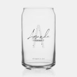 Vaso Con Forma De Lata Monograma y nombre de la moderna dama de honor per<br><div class="desc">Monograma y regalos de nombre de la moderna dama de honor personalizada Este diseño presenta el nombre de la dama de honor en gris, estilo moderno de escritura a mano y monograma en gris claro moderno estilo de fuente serif serif estilo de fuente como fondo, con detalles bodas en gris...</div>