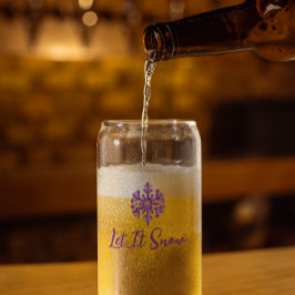 Vaso Con Forma De Lata Que Nieva El Picado De Nieve Morado