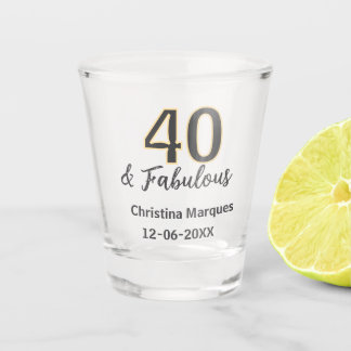 Vaso De Chupito 40 y fabuloso cumpleaños caligrafía gris amarillo